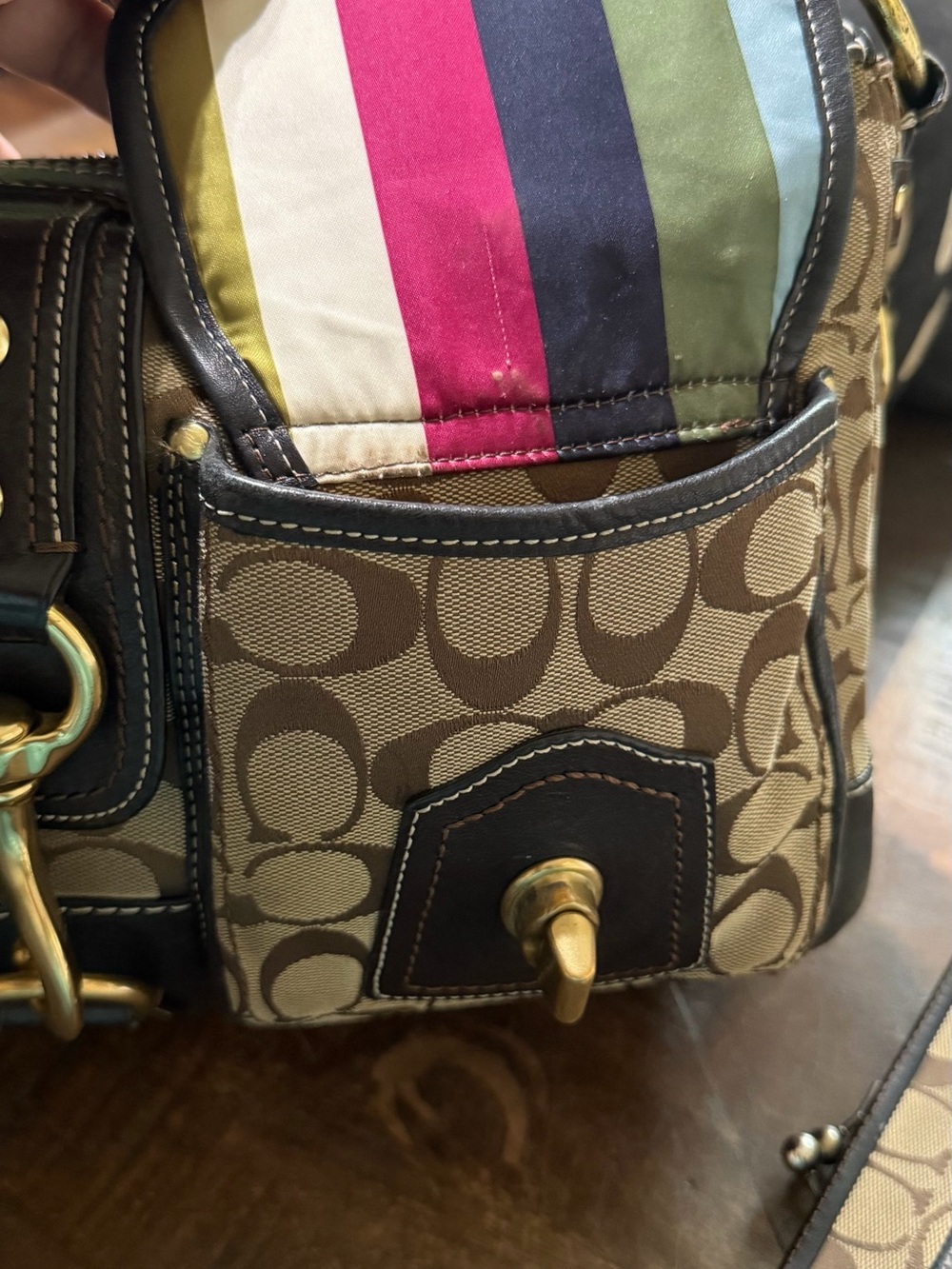 Coach Legacy Signature Canvas Leather Shoulder Bag w/matching wallet - Picture 14 of 16